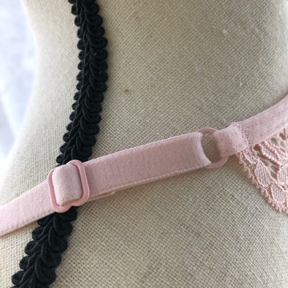 Victoria’s Secret pink bra, lace v-back 32  B NWT - Picture 8 of 13